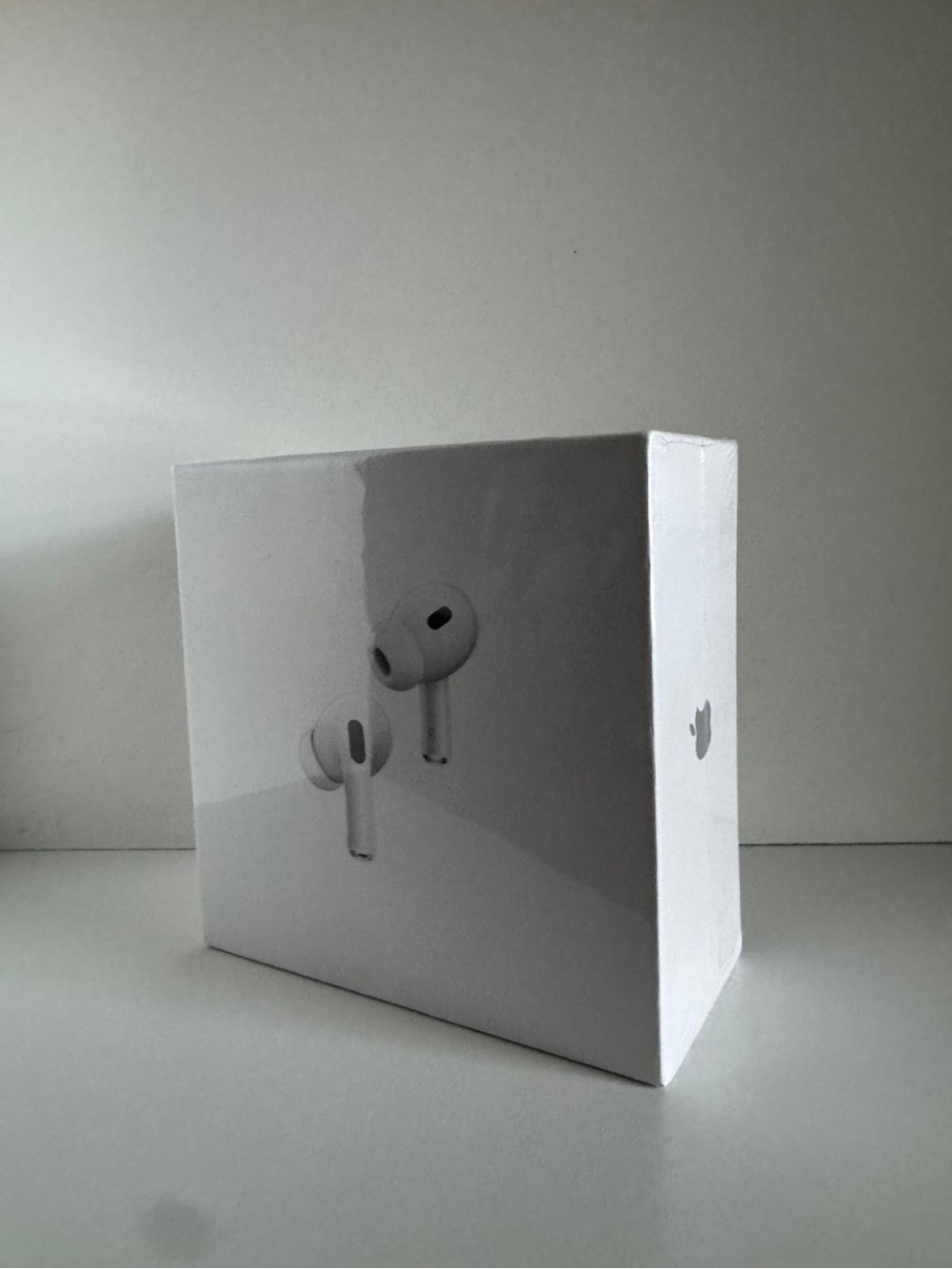 Apple AirPods Pro Wireless Earbuds - White